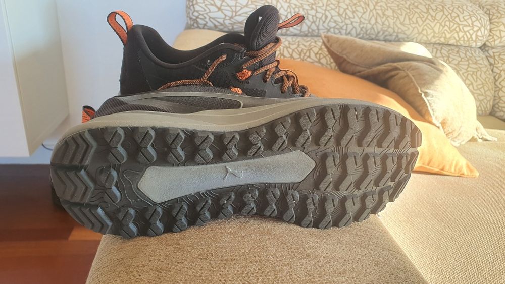 Sapatilhas Puma, como novas. 42