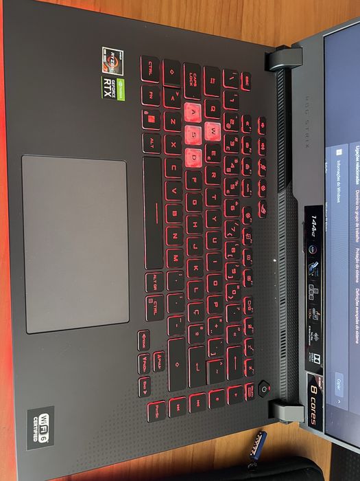 ASUS ROG Strix G15 Ryzen 7 RTX 3050 8GB Ram 512GB SSD -Como NOVO