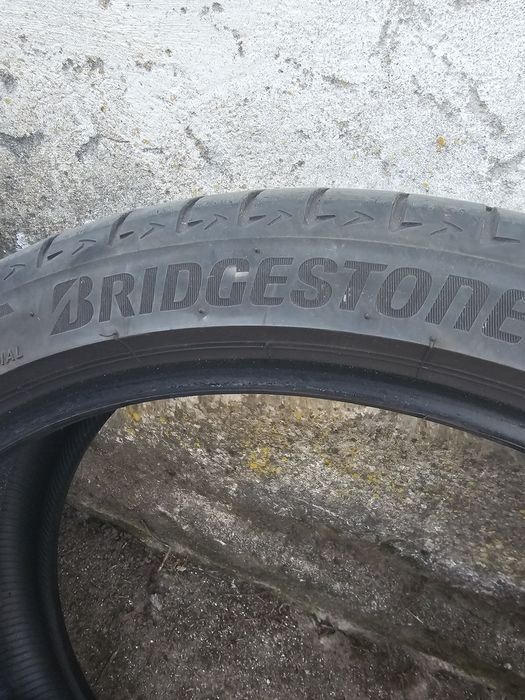 Sprzedam opony letnie 245/40r21