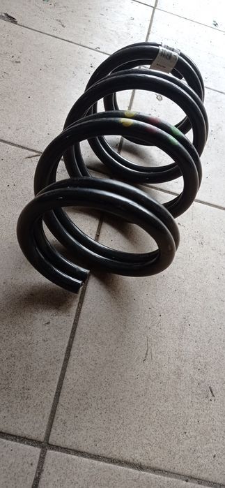 Пружини передні VW Passat B8 R - line оригінал