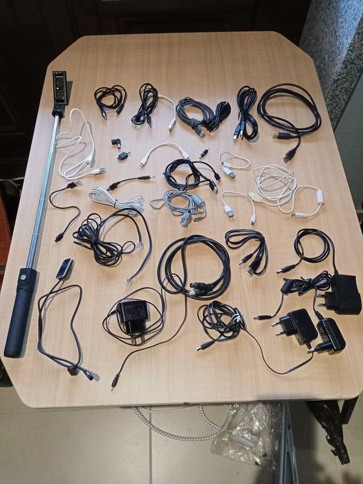 Micro novo com fio e USB