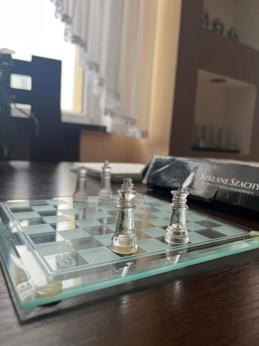 Szachy szklane sprzedam