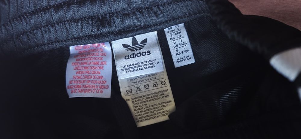 Spodnie dresowe dziecięce r 140 (S)