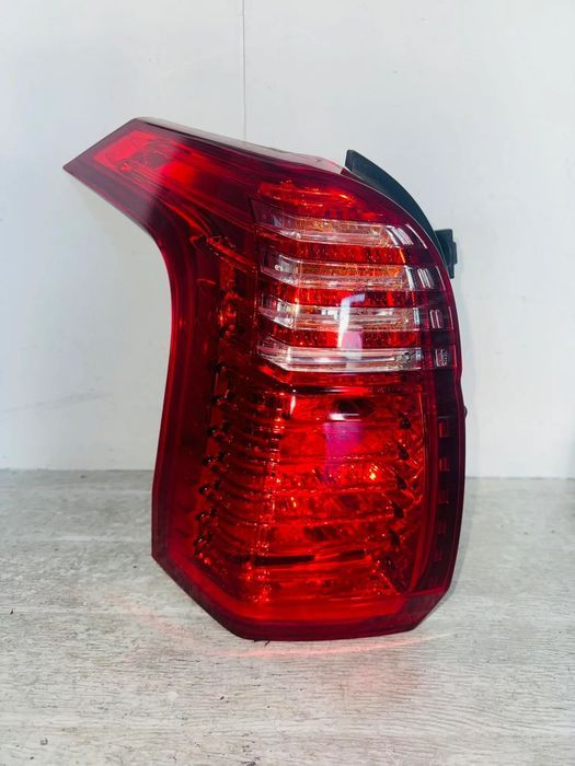 Farolim Trás Esquerdo Peugeot 5008 - 2009 / 2016