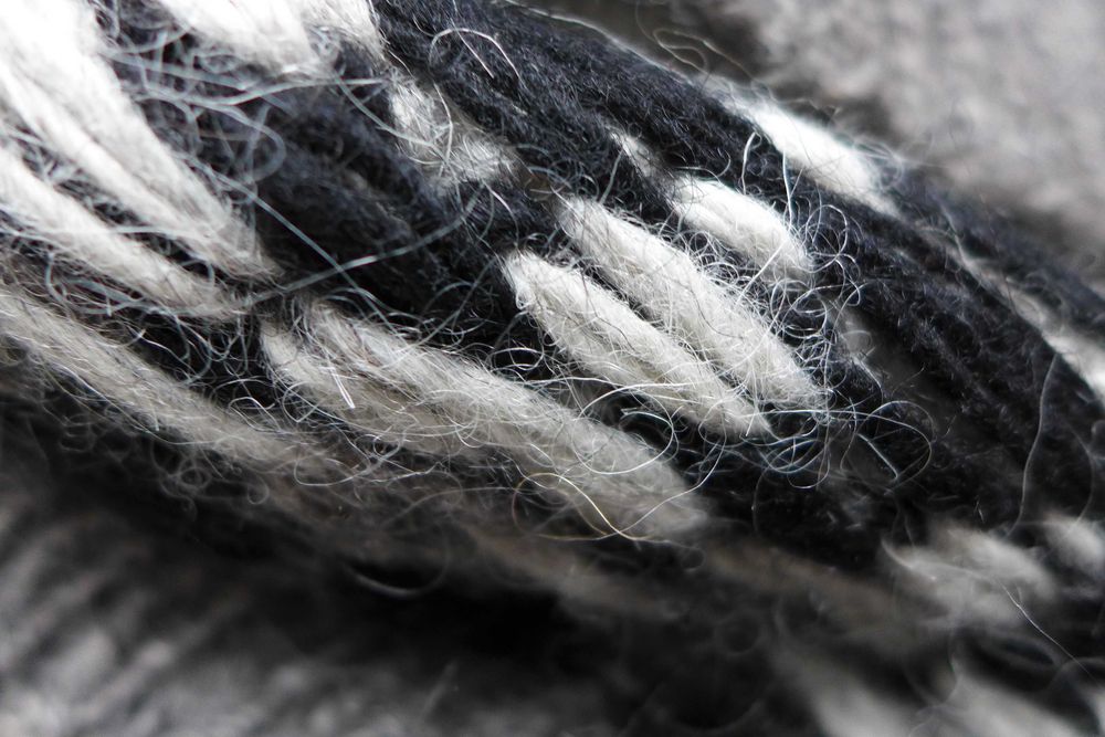 GRUBY wełniany sweter islandzki lopapeysa rękodzieło wzór norway S 36