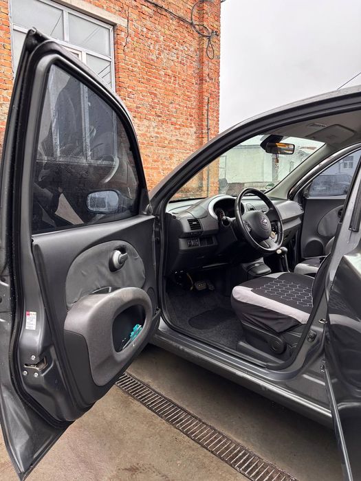 Nissan Micra 2006