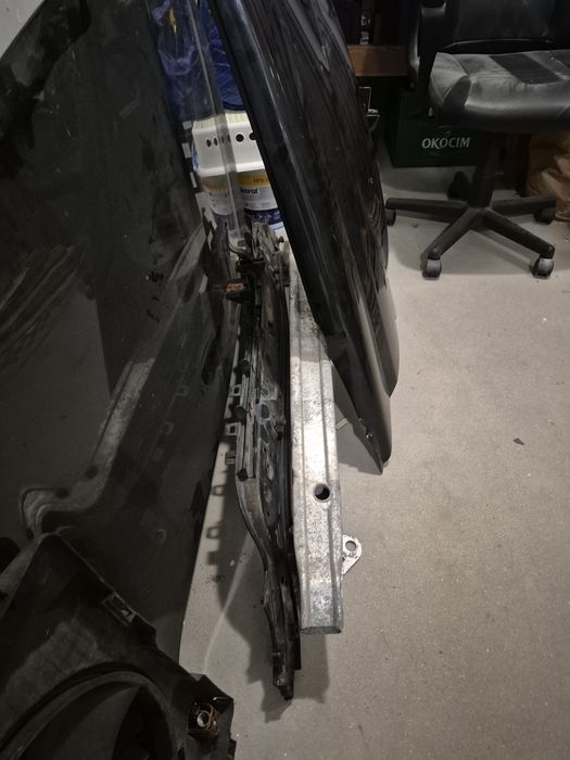 Megane 2 CC. Zestaw czesci blacharskich.