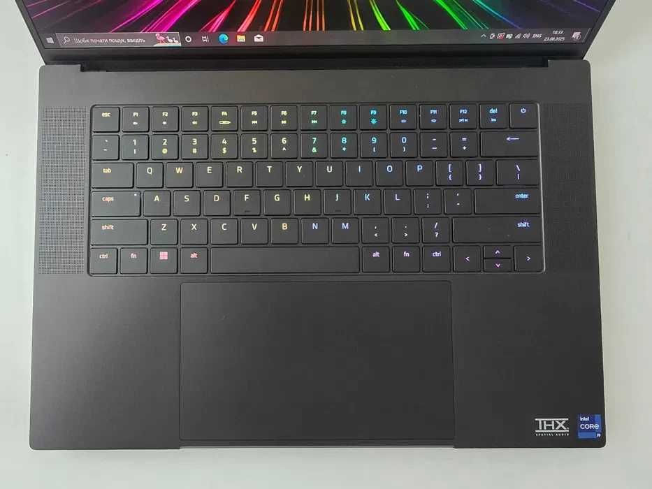 Razer Blade 16 I9 13950HX/RTX 4090/RAM 16GB/SSD 1TB/Mini-LED 240Hz