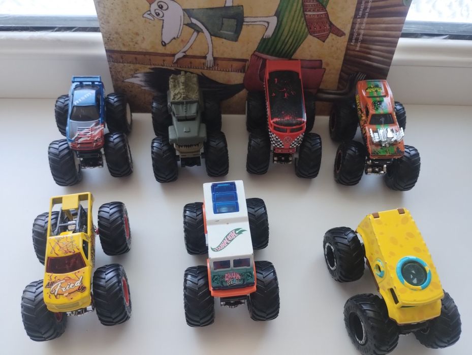 Оригинал, Hot Wheels Monster Trucks, Хот Вилс Монстер Трак,  набор.