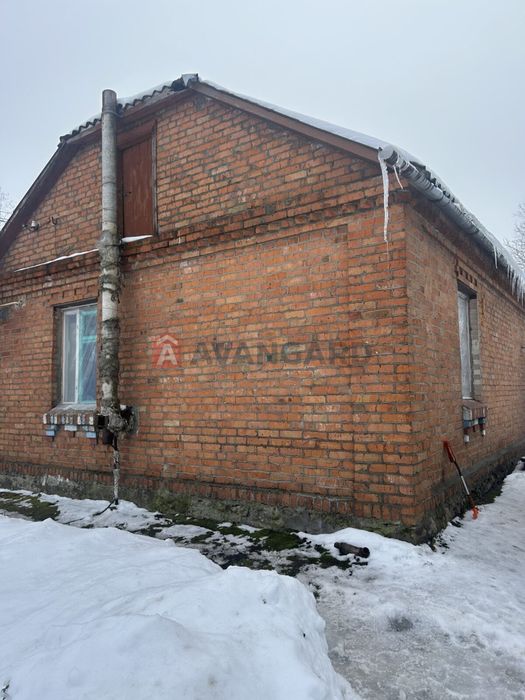 Цегляний будинок в межах міста