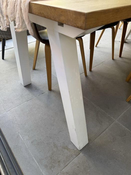 Mesa com cadeiras