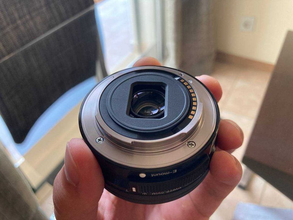 Sony E PZ 16-50mm f/3.5-5.6 OSS Lens