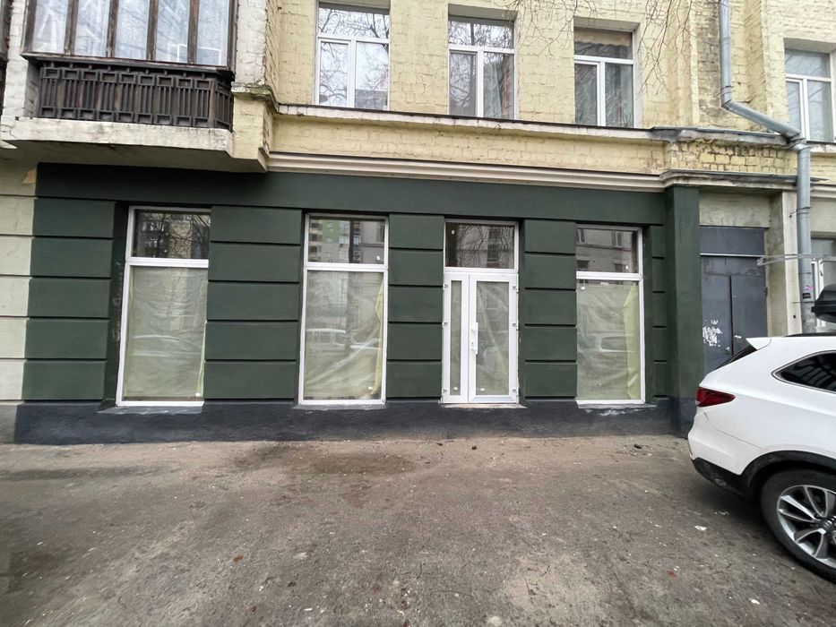 продам нежилое помещение по ул. Панаса Мирного 2\44