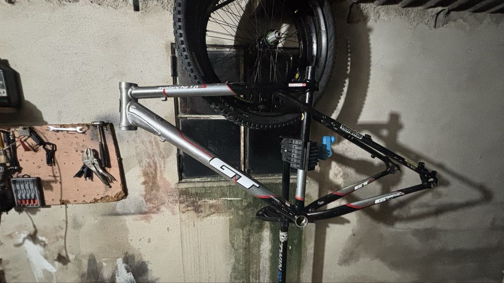 GT Avalanche 1.0 2004 restaurada