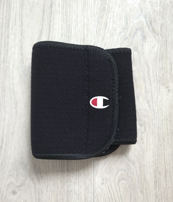 Champion наколенник держатель