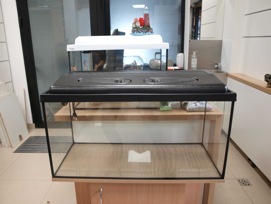 Akwarium 80x35x40 proste z pokrywą