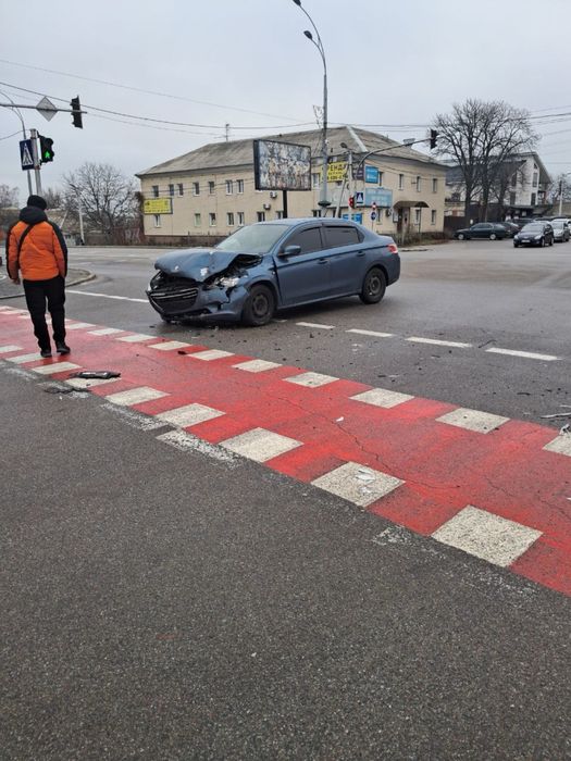 Peugeot 301 1.6 HDi дизель — економний, на ходу, після ДТП, торг