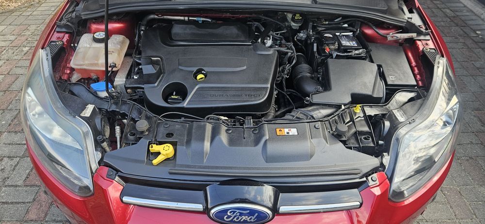 Ford Focus kombi 2.0 Diesel Titanium - bardzo dobry stan i niski przebieg