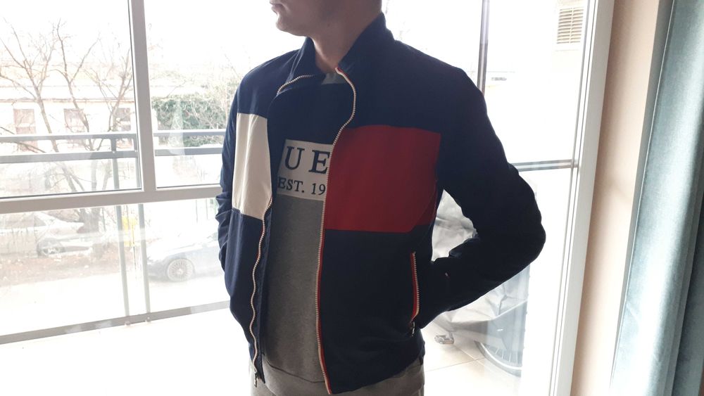 Kurtka przejściówka Tommy Hilfiger .Oryginalna.