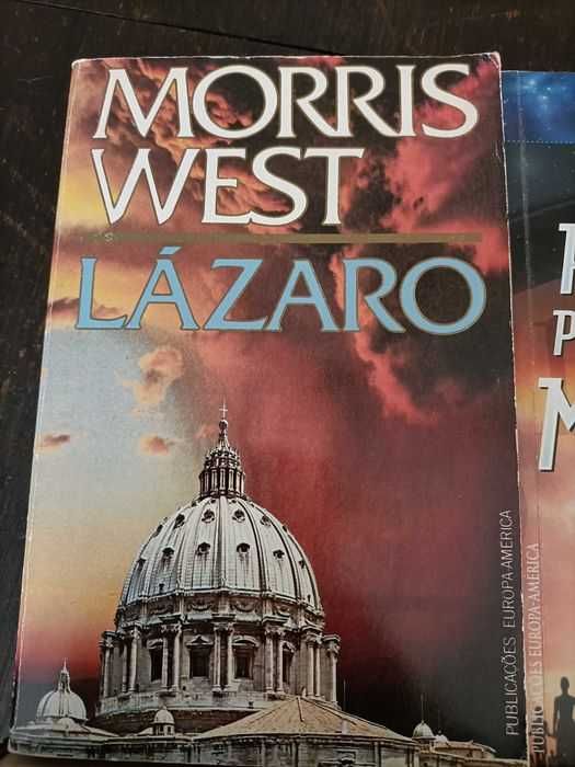 2 Livros A. Morávia, J. Lárteguy