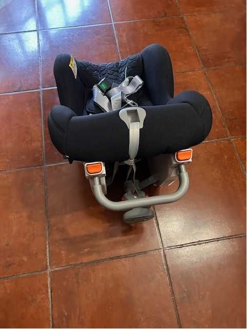 Cadeira Auto Volvo Rear-Facing Child Seat (Britax Römer Max-Way)