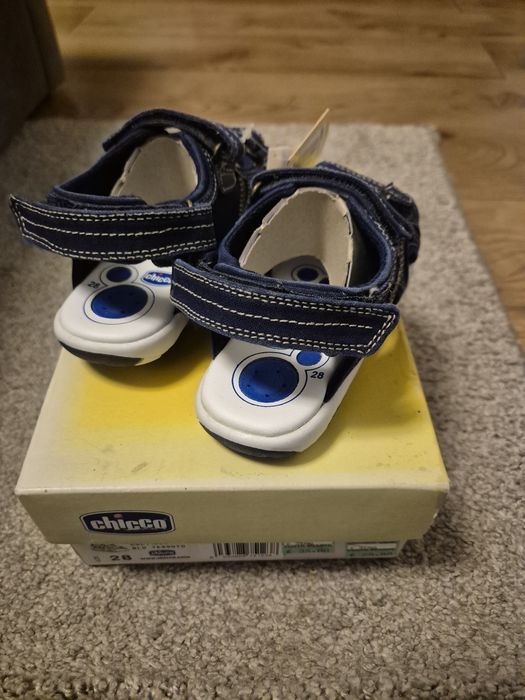 Босоніжки Chicco для хлопчика 28 розмір 18 см