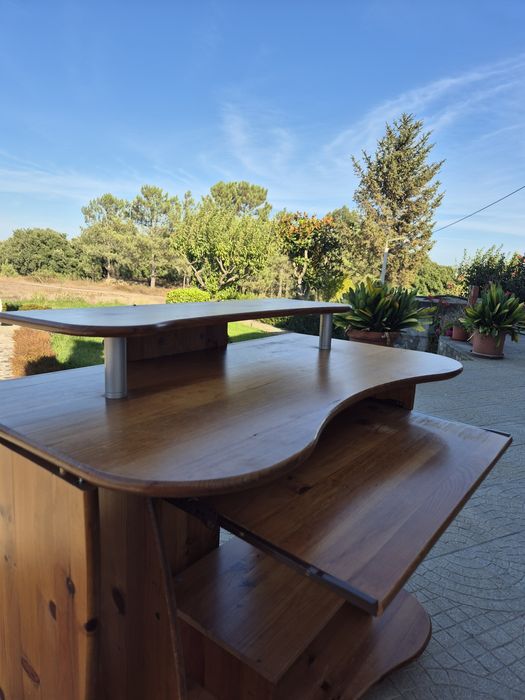 Secretária em madeira