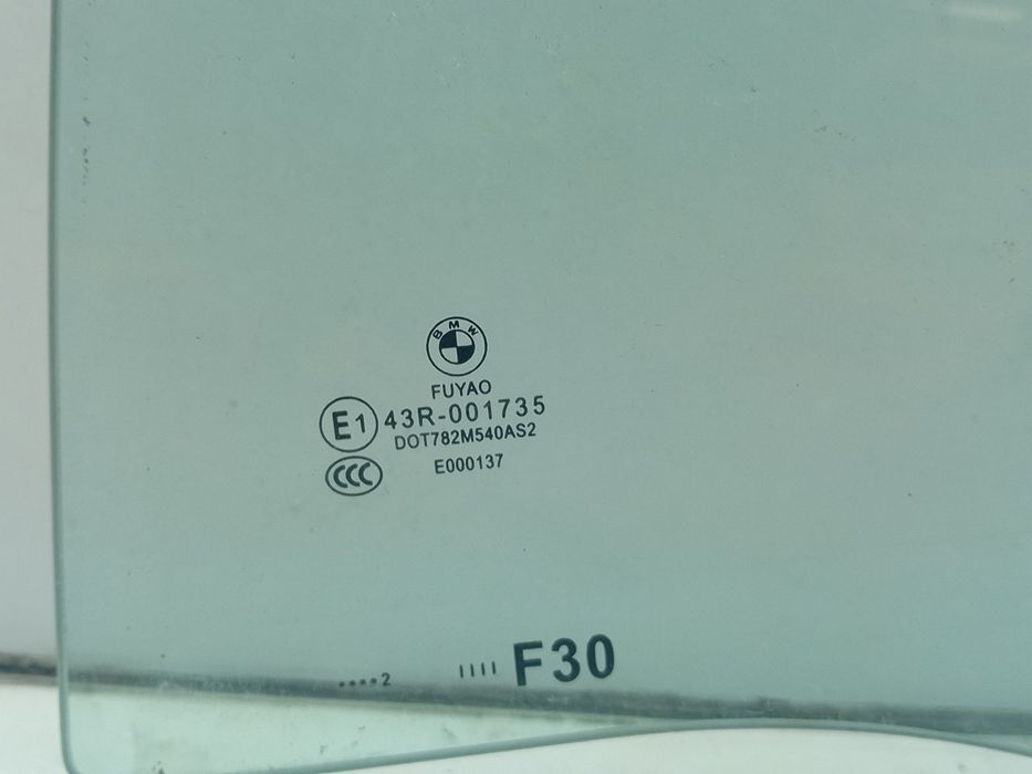 Vidro porta trás esquerdo BMW 3 (F30, F80)