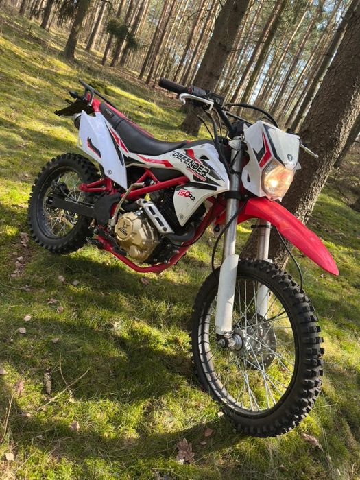 Cross Defender 150 RR