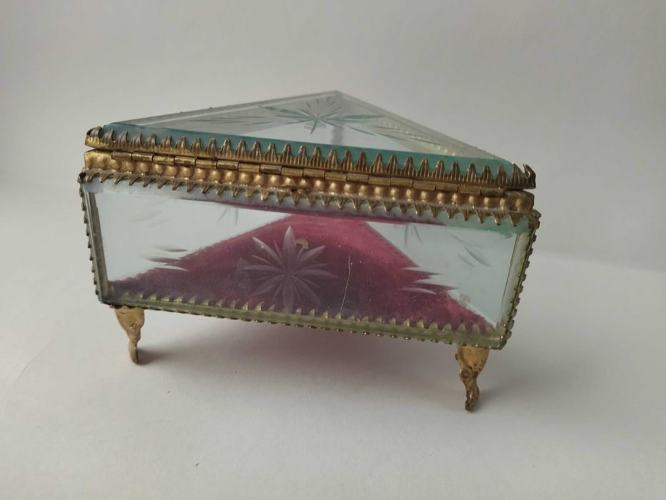 Шкатулка фацетное стекло, стеклянная шкатулка ссср, витрина ссср