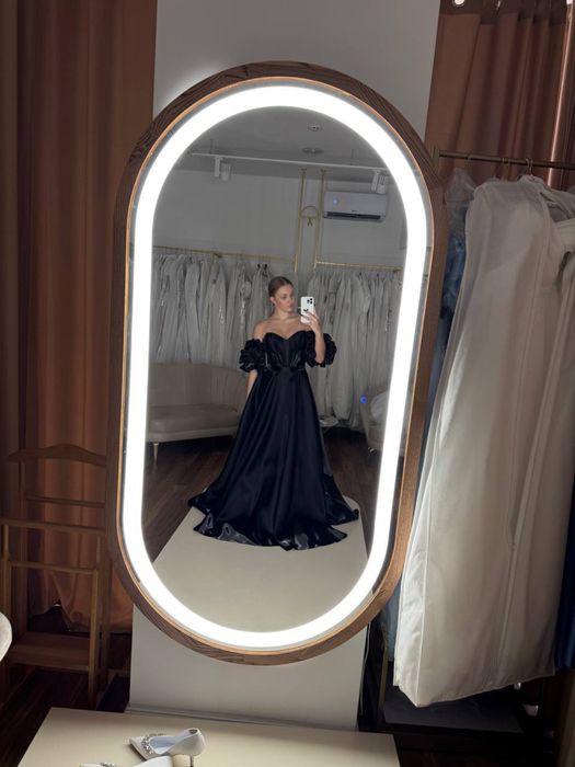 Сукня чорна вечірня