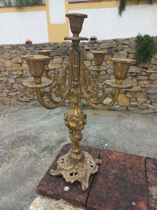 Candelabro de 5 gumes