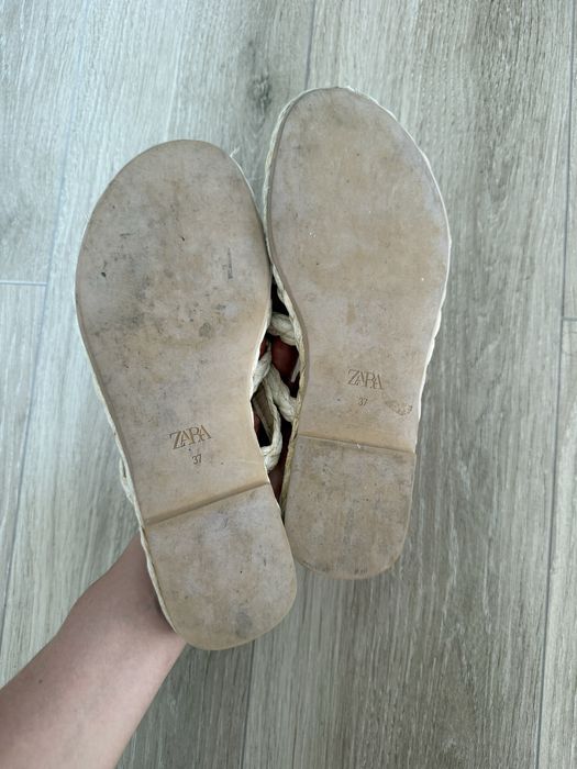 Klapki letnie Zara