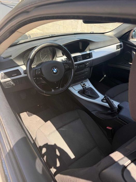 BMW 320d Coupe--