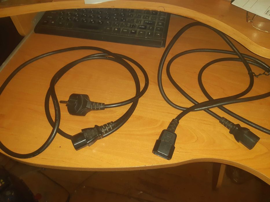 Шнур силовой для компьютера и удлинитель для монитора