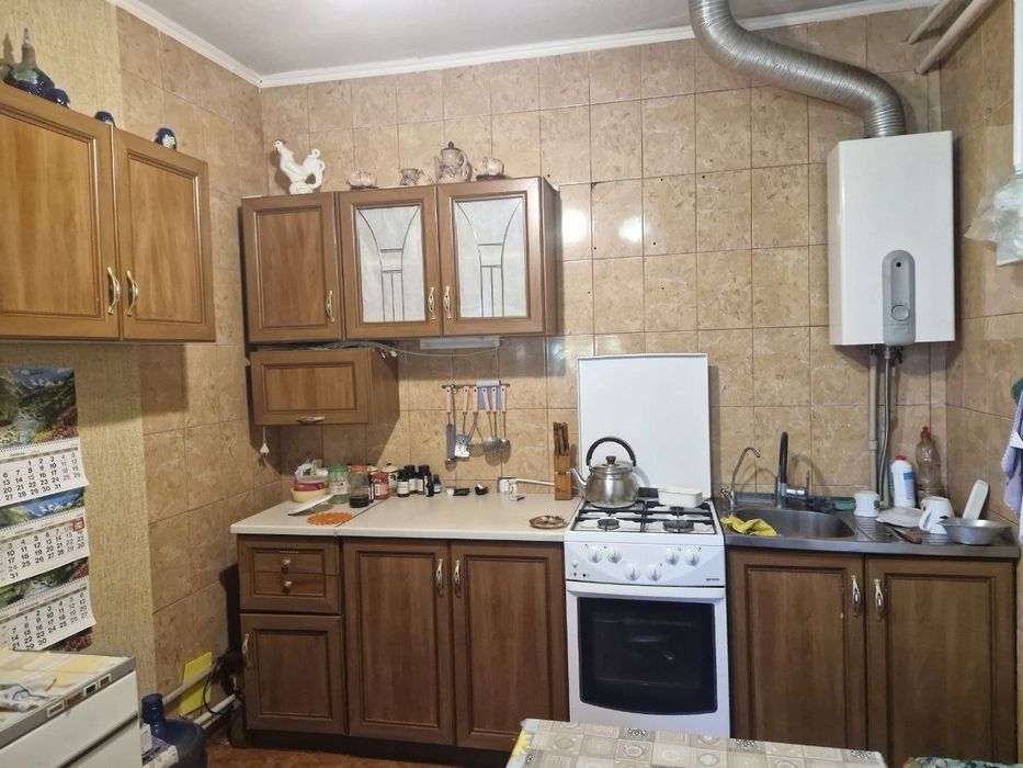 Оренда будинку з гаражем