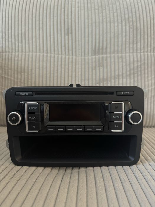 Radio VW RCD210 MP3 5M0 035 156 D – oryginał, Golf Polo Passat Touran Caddy
