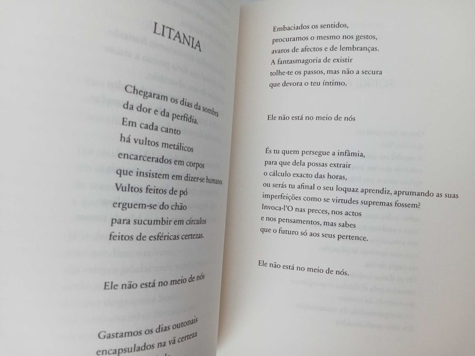 Revolver - Sérgio Almeida