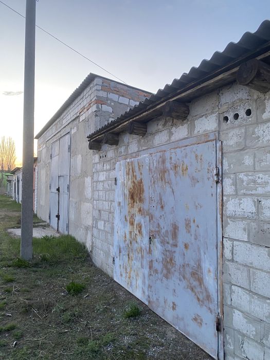 Продам гараж с.Шасливе. ЖК7-Я, Гаражн. кооператив «Надія», місце349 кадастровий номер  3220888001:01:006:0071
