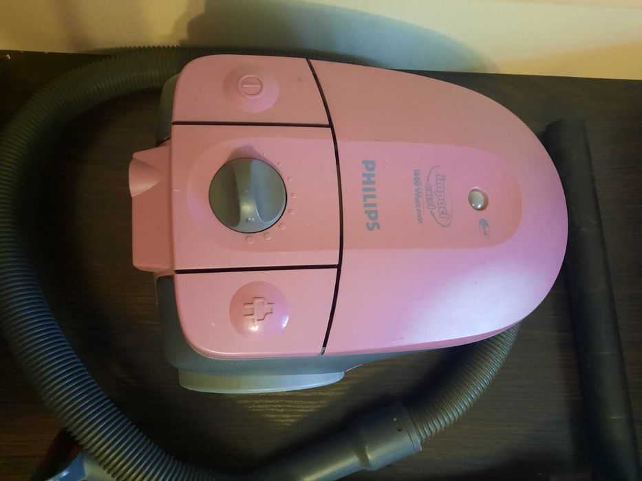 Пылесос Philips impact excel 1600 watt max
