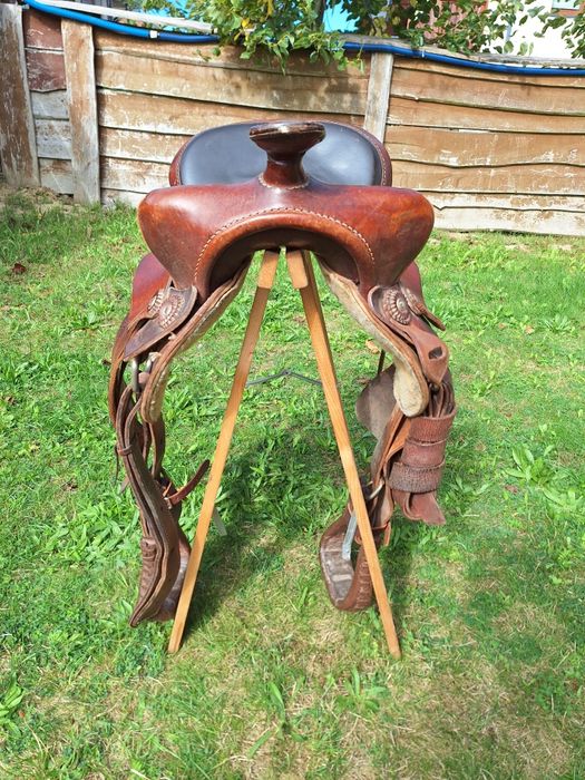 Siodlo westernowe, krótkie, szerokie FQH