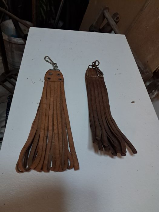 Sacola e pendurais de caça impecável