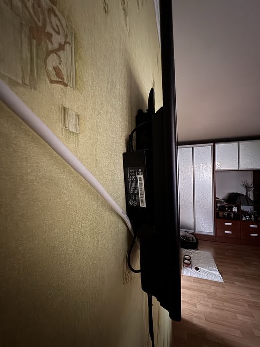 Телевизор Sony 32” Full HD KDL-32W705B + коробка