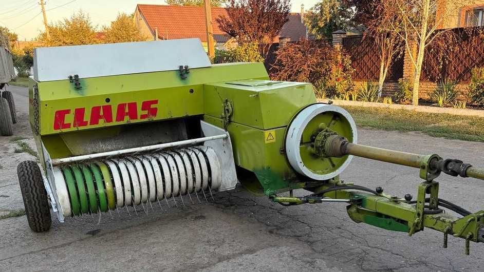 Прес підборщик Claas Markant 51 (Пресс подборщик)