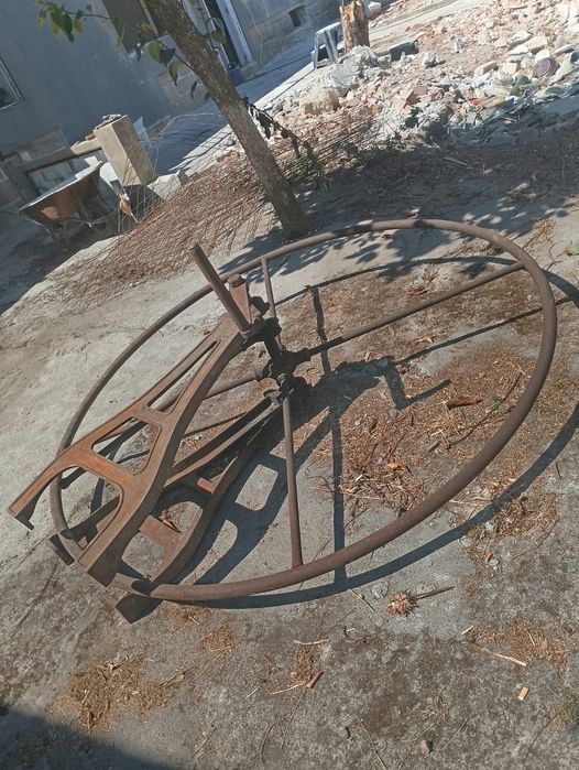 Roda de poço antigo