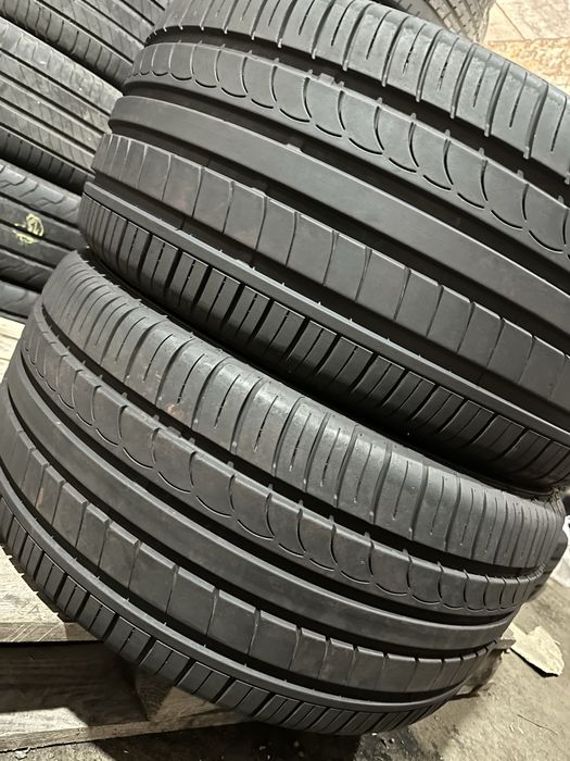 Пара 245/40 R18 Austone Athena SP-701
