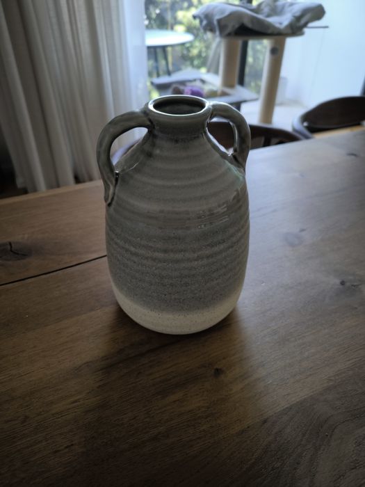 Jarra azul clara e branca Banak Importa