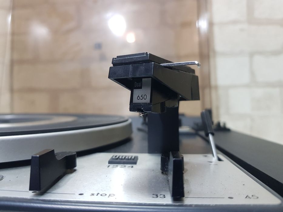 Вініловий програвач/підсилювач Dual HS 135 2×15Вт  б/у з Німеччини