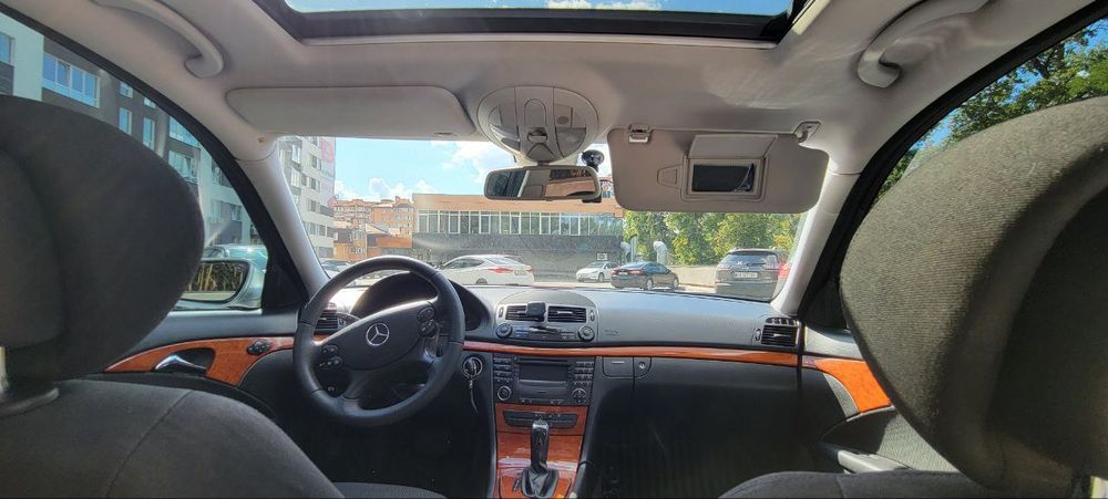 Продаж Mercedes E 2006