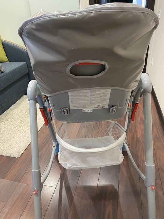 Стільчик для годування